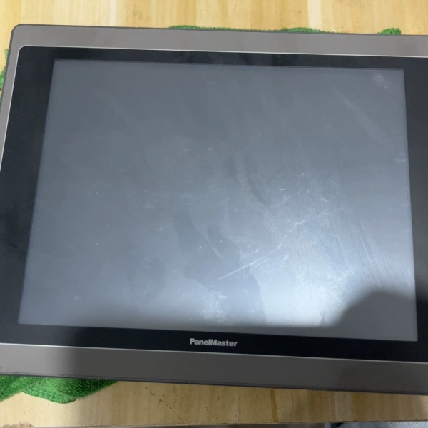 议价屏通人机PT104-TST4B-F1R4C00拆机现货，实物