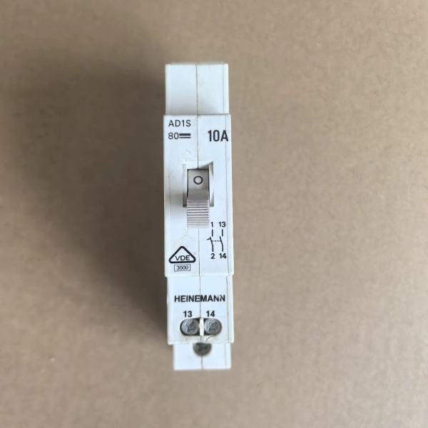 AD1S-Y59-10断路器AD1S-B2-A0-DN美国1