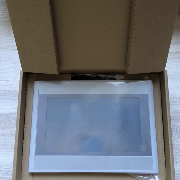 昆仑通态TPC7022Ei 触摸屏 带网口  仅议价