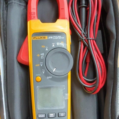 福禄克376真效值钳形表  带表笔和收纳 三位半精度 LCD.议价