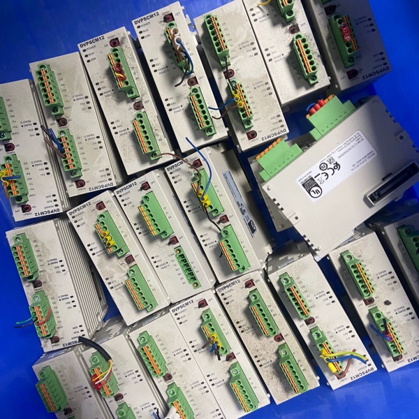 议价拆机台达PLC DVPSCM12-SL