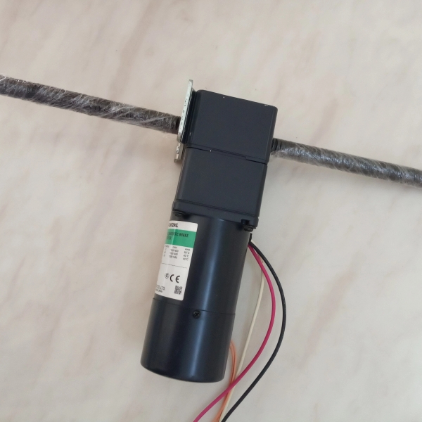 OM东方电机2RK6GN-CW2ML+2LF25N-3直线减速机 升降伸缩推杆齿条