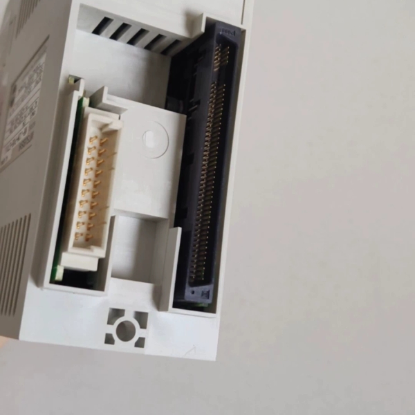 三菱J2伺服控制器 MR-J2M-P8B-ET011，功率5