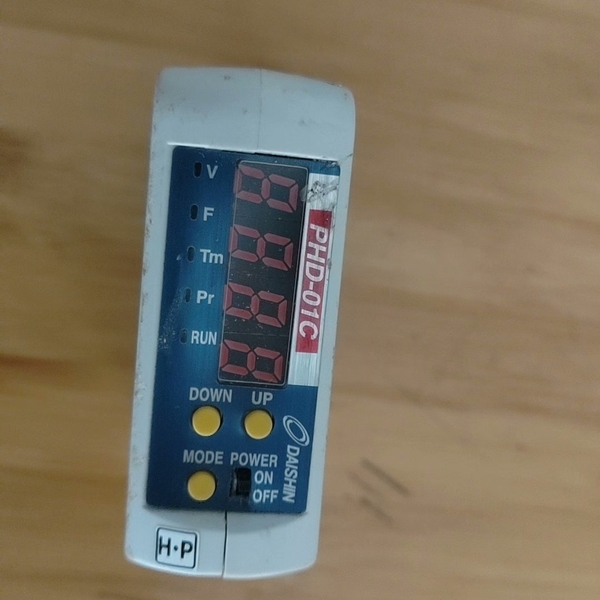 议价原装大兴DAISHIN PHD-01C 控制器，成色如图，如