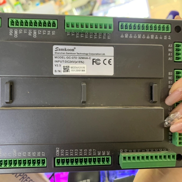 [维修]Samkoon GC-070-32MAA-C触摸屏维修 黑屏
