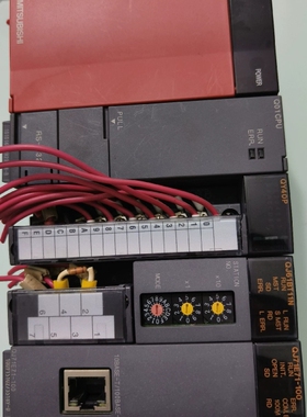 议价三菱PLC一套：Q61P电源模块 1个、Q01CPU  1个