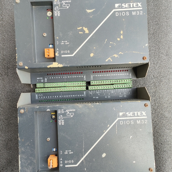拆机setex  dios m32两台，成色如图实物拍摄，功