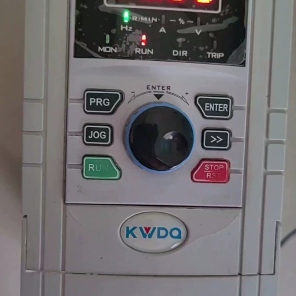 深开沃变频器 K600-4Y2R2H/3R7L ，询价