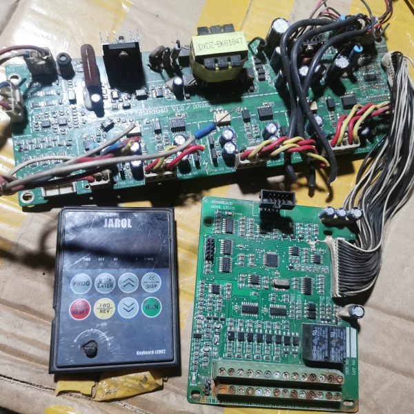 佳乐JR7000系列变频器配件JR1040 V1.2拆机的包