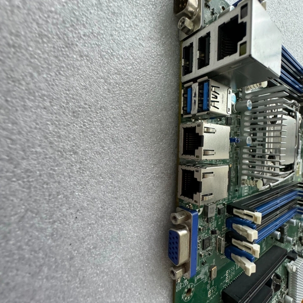 超微SUPERO X10SRi-F 配CPU工控服务器主板.议价