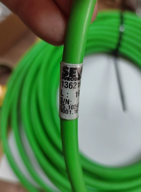 SEW变频器连接线13621998 19米正品 650 不议价