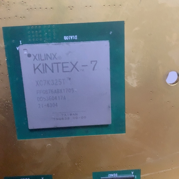 赛灵思KINTEX-7.        XC7K325T（请询价）