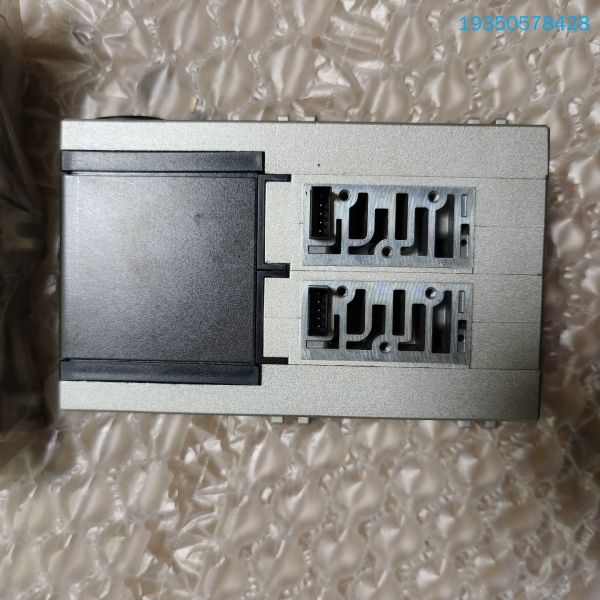 SMC电磁阀汇流排底座VV5FS2-01T1-041-02,需