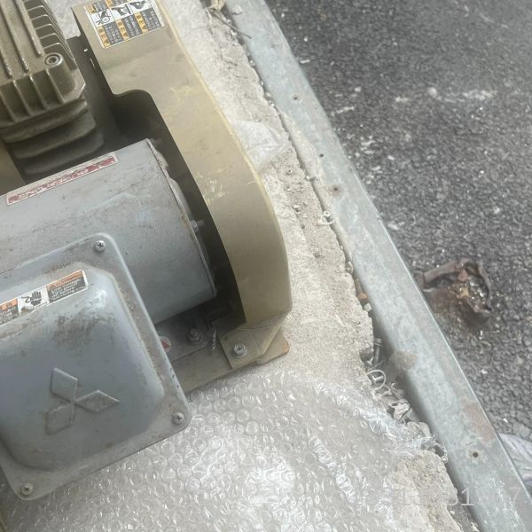 好利旺真空泵kha400-309-g1两台！成色一般:只议价也可维修