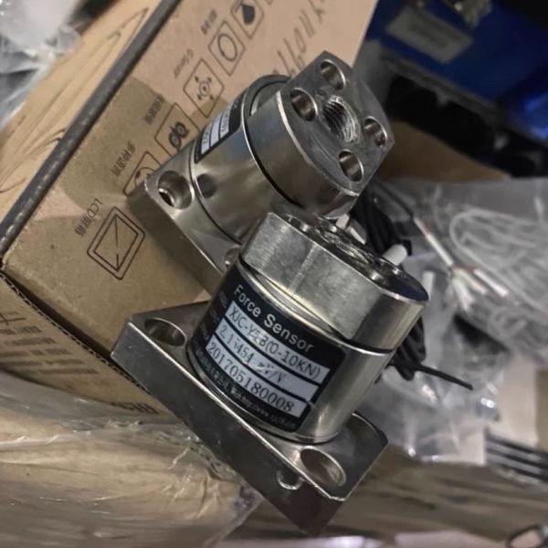 鑫精诚压力传感器（8.8）XJC-Y18（0-10KN）拆机