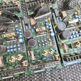成色如图实物议价 安川f7系列1.5kw380v变频器电源驱动板