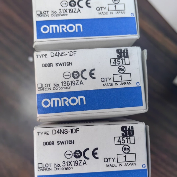 议价D4NS-1DF   全新原装安全门锁