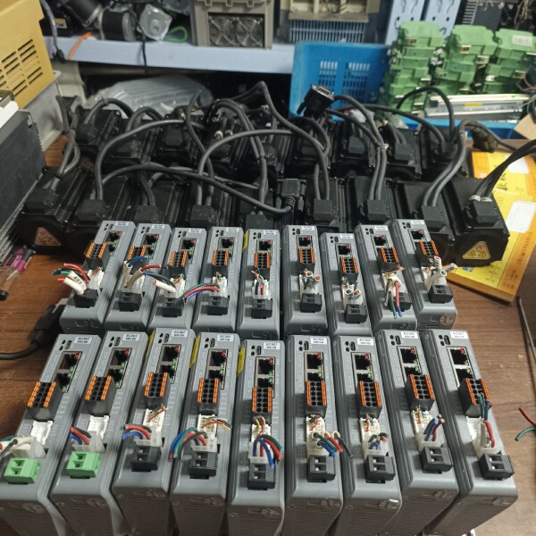 雷赛57闭环步进套装驱动型号CL3C-EC507电机型号57