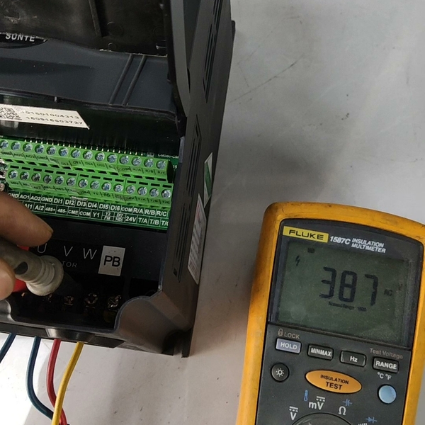 议价日业变频器4KW，CM530-A04T4R0G/5R5PB，