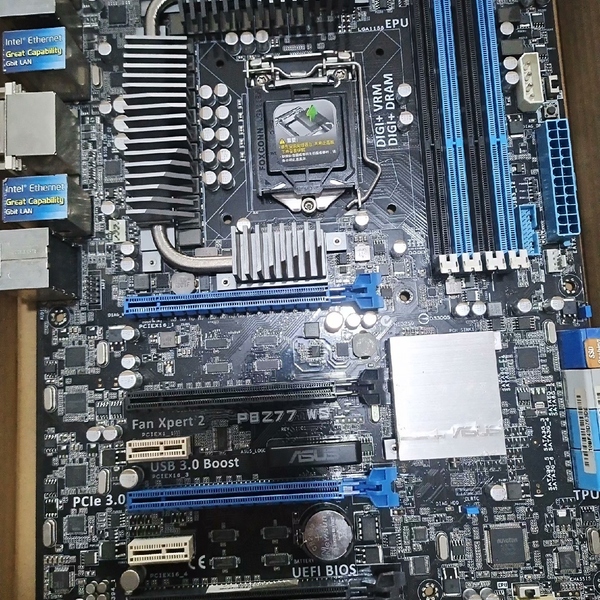 华硕P8Z77 WS  拆机主板  测试过  没问题的。包好