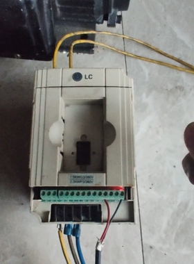 LC菱川变频器LCV6-H-4T1.5G-A，1.5KW/3