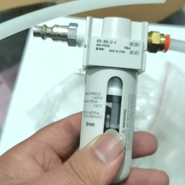 SMC过滤器AF20-N02C-CZ-A，图片实拍，3个