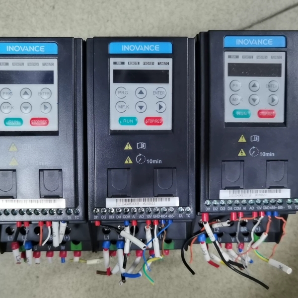 出售Inovance变频器MD200S2.2，220V，2.