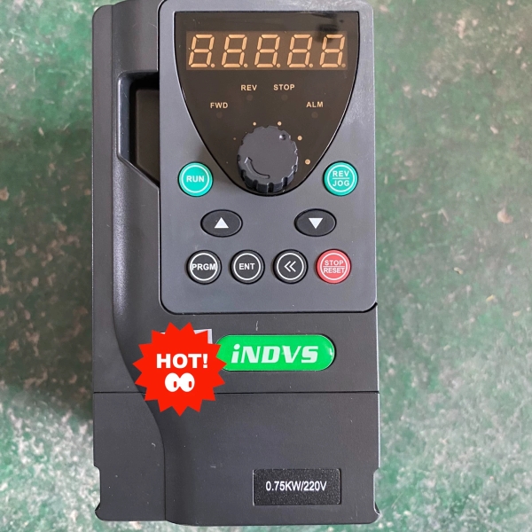 750W英捷思变频器Y500-XS0007G1，功能完好二手