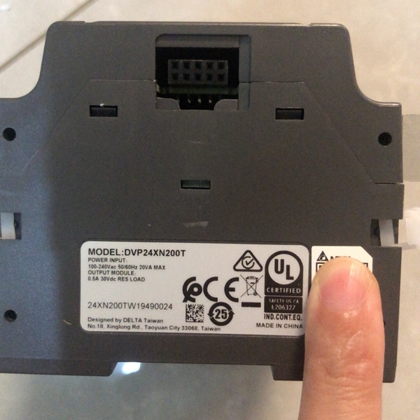 台达PLC数字扩展模块，DVP24XN200T，24路晶体管