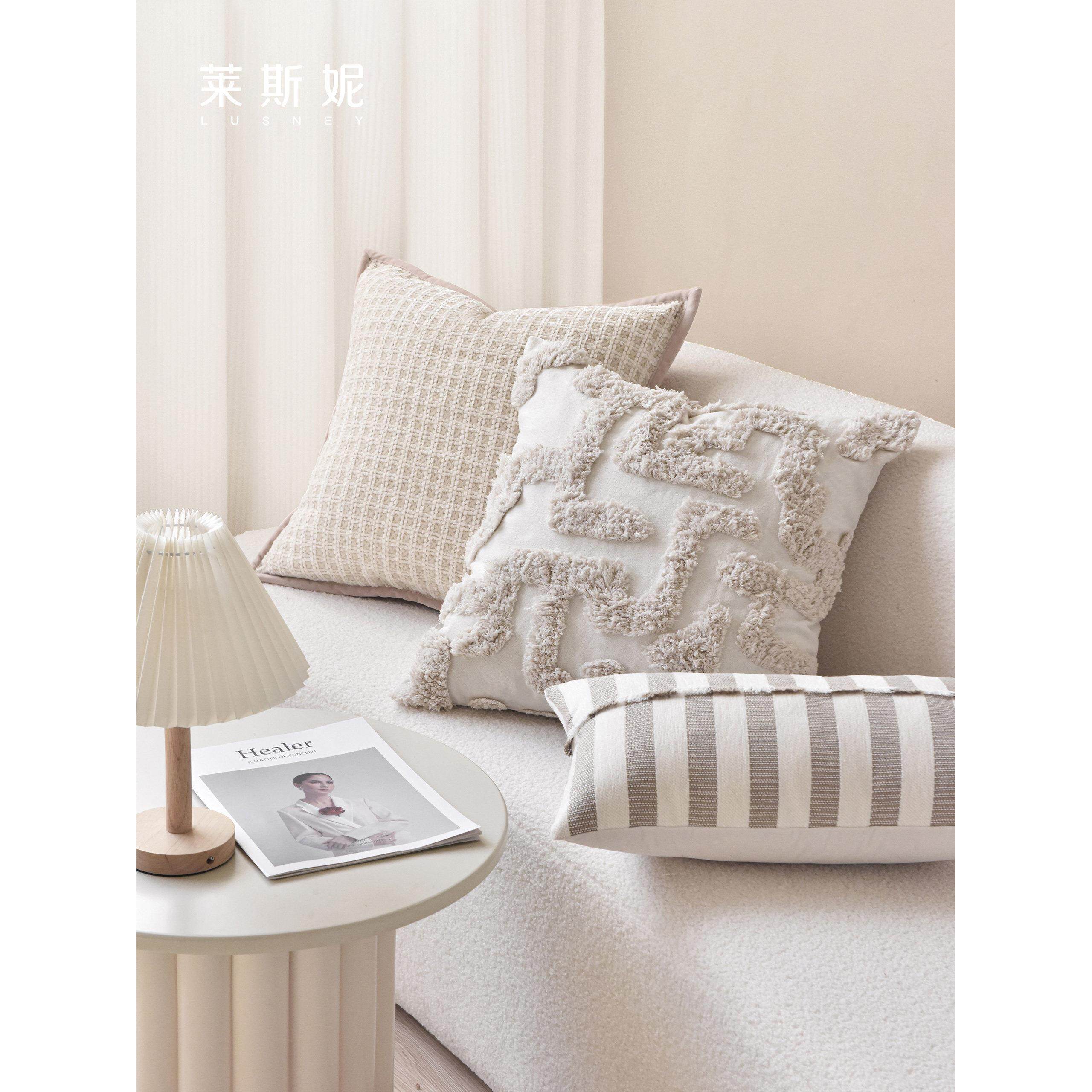 侘寂风现代简约白色沙发抱枕高端客厅样板间飘窗长条方枕靠背垫套