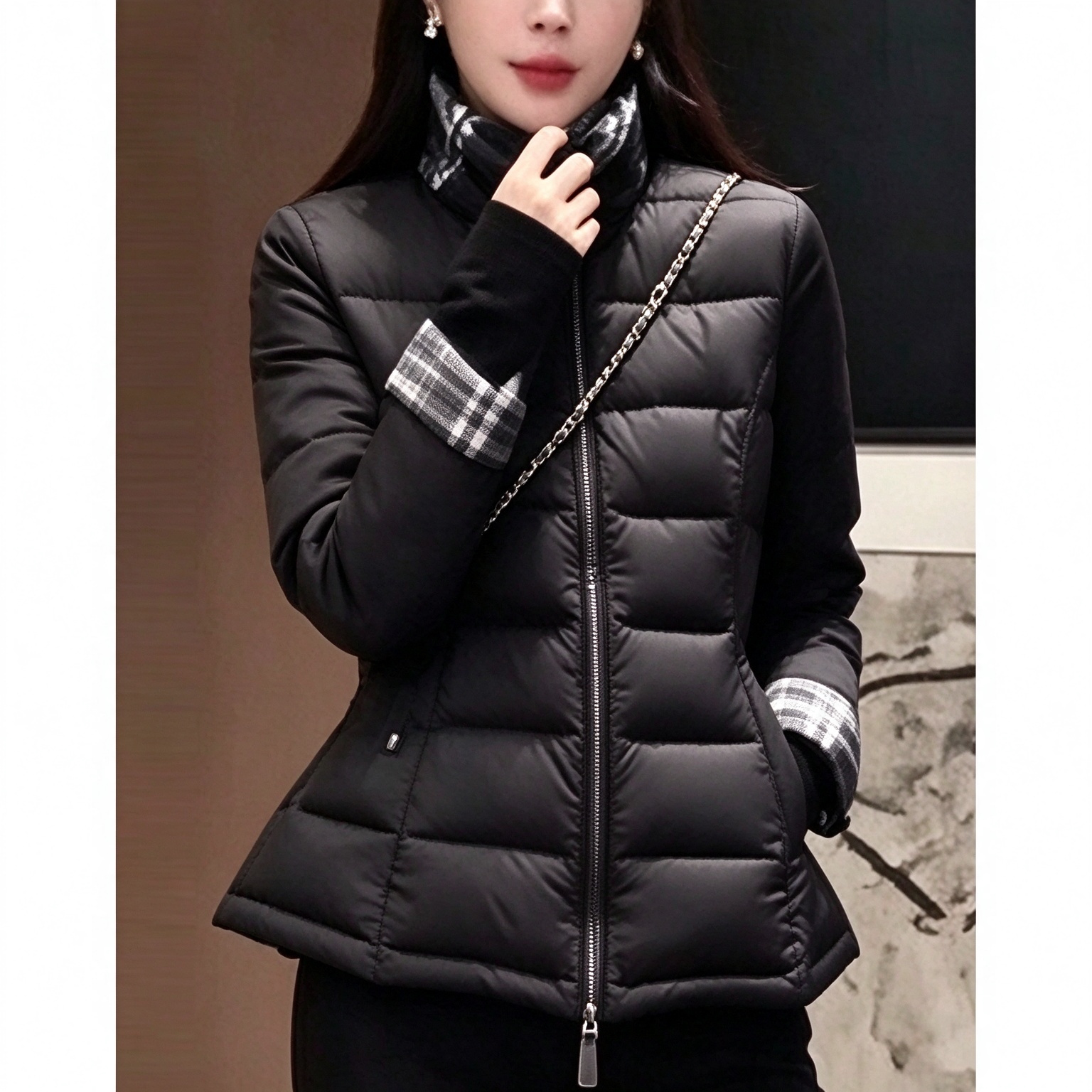 复古格纹可翻立领黑色鹅绒服女小蛮腰设计感显瘦高端保暖外套冬装
