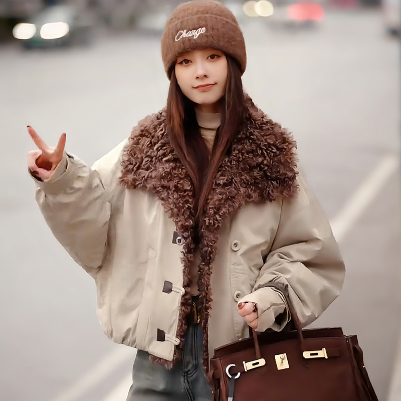 巨好看羊羔毛夹克羽绒服女短外套