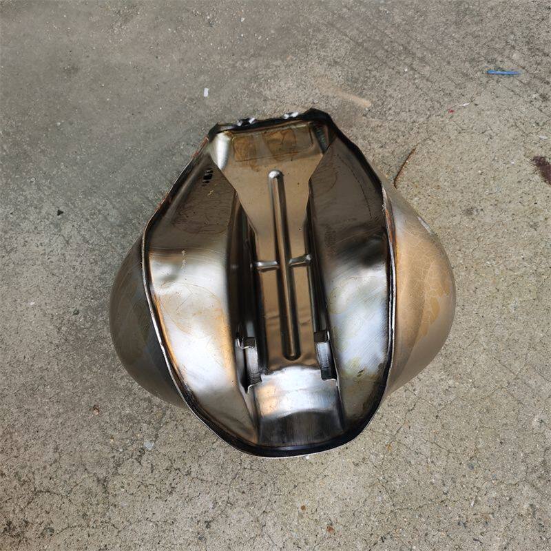 轻骑摩托车配件QM125GY-2D草上飞越野油箱油壶毛坯
