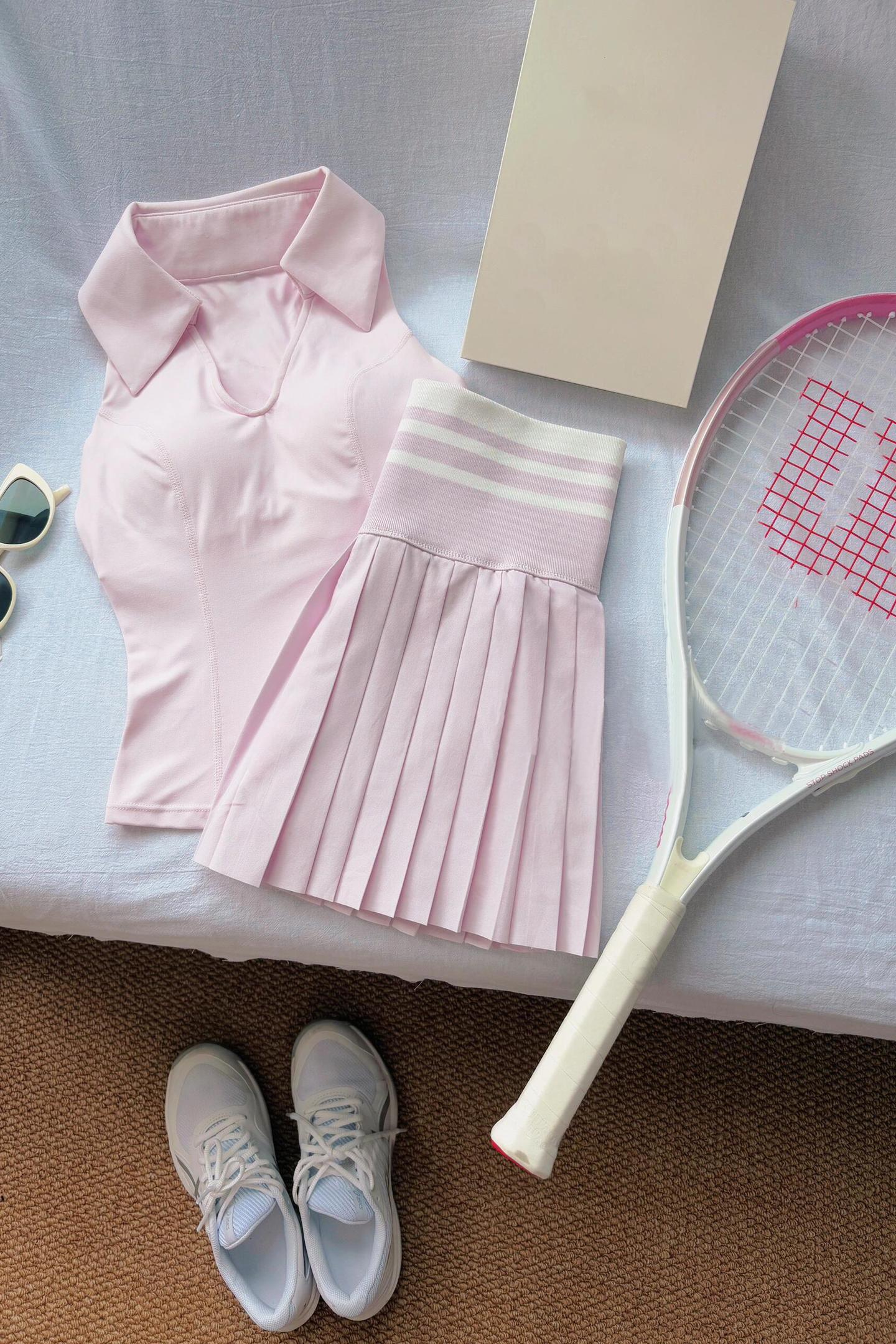 thumbnail for Dopamine Super Immortal Sports Tennis Skirt Set Women's Lapel Simple Top Anti-Strip Short Skirt Age Reduction Two-Piece Set