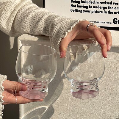 创意粉色观山啤酒杯家用小众设计高级感透明微醺果汁饮料玻璃杯子