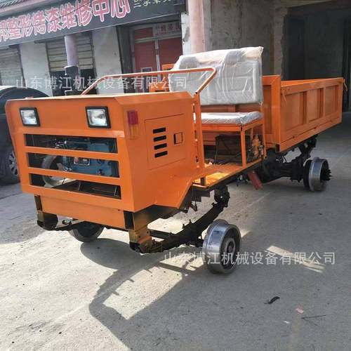 搬运工具 蓄电池电机车 轨道车辆运输矿机 灵活操作经济实惠