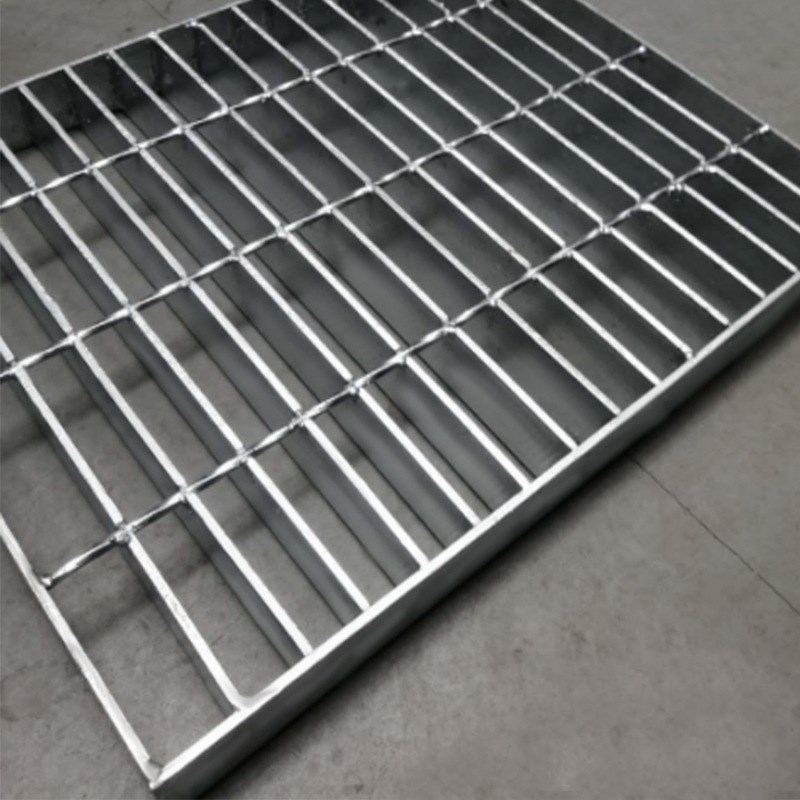 钢格板镀锌钢格栅下水道踏板楼梯踏步板排水沟盖板镀锌钢网格板