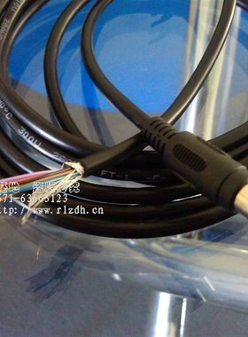 GT15/12/11/10F900与FXplc通讯电缆线GT10-C30R4-8P