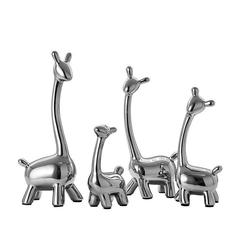 一家四口鹿摆件家居饰品电视柜装饰客厅2025新款酒柜现代轻奢高档