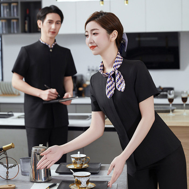 饭店女服务员黑色短袖工