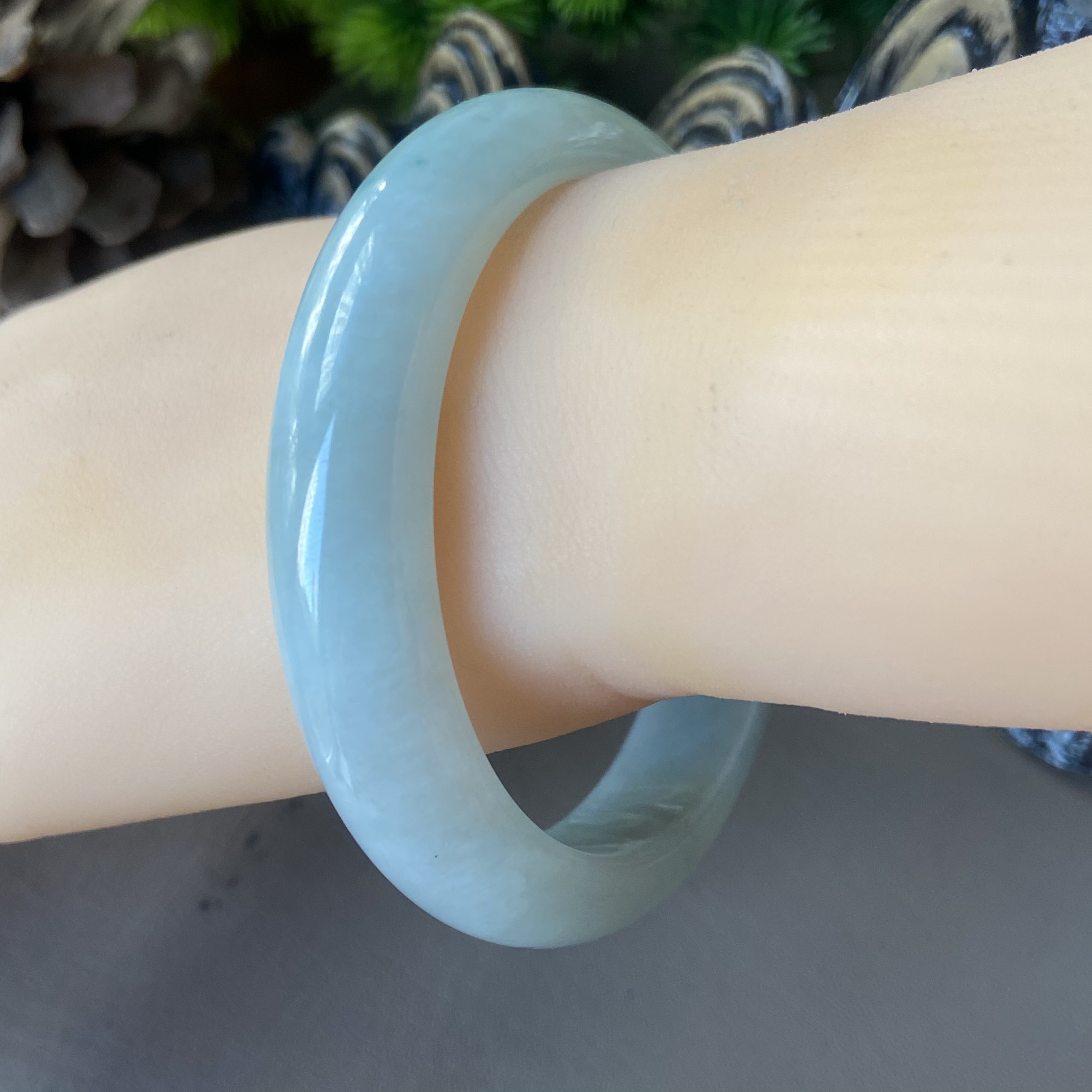 天然缅甸翡翠手镯57冰糯种满绿果绿玉镯子58老坑a货0098带证书