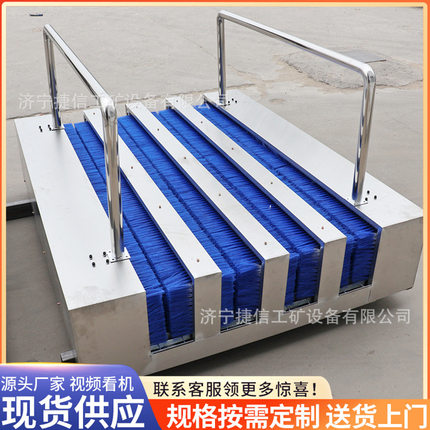 煤矿用双通道洗靴机全自动红外线感应1600*1800mm喷淋胶靴清洗机