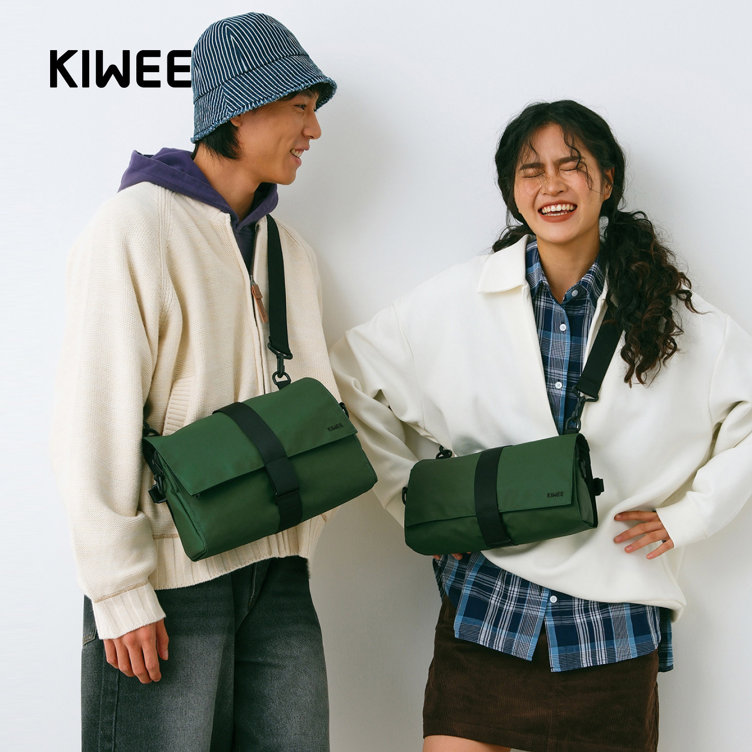 Kiwee/未行防水三角包斜挎包单肩包男女款胸包原创轻便骑行邮差包图片