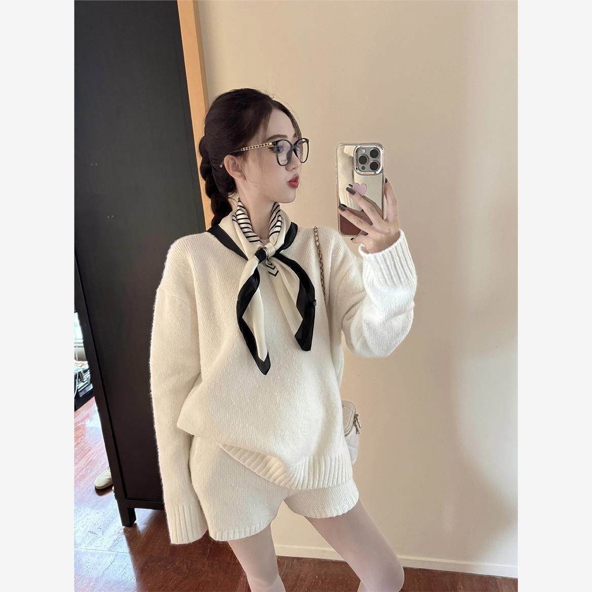 休闲套装黑色慵懒风宽松毛衣针织衫上衣女冬季高腰阔腿短裤两件套