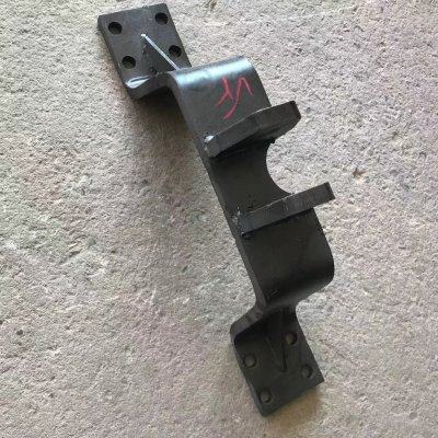 五征 260 十档福田单缸小四轮拖拉机后卡输出轴钢板牵引支架