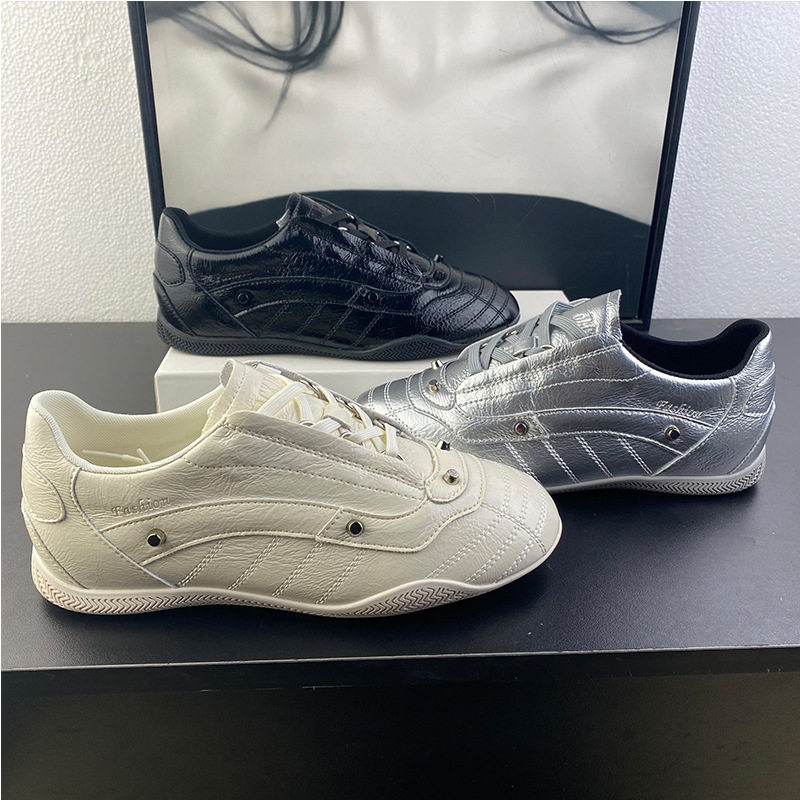 复古铆钉德训鞋女春夏款舒适轻便百搭休闲小白鞋,女鞋,德训鞋,淘宝优惠券,粉丝福利购,淘宝优惠卷