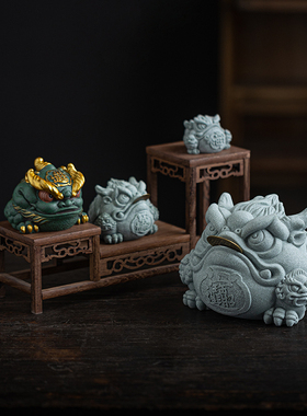 国潮风青砂石招财金蟾动物摆件茶宠客厅办公室茶几桌面装饰品造景