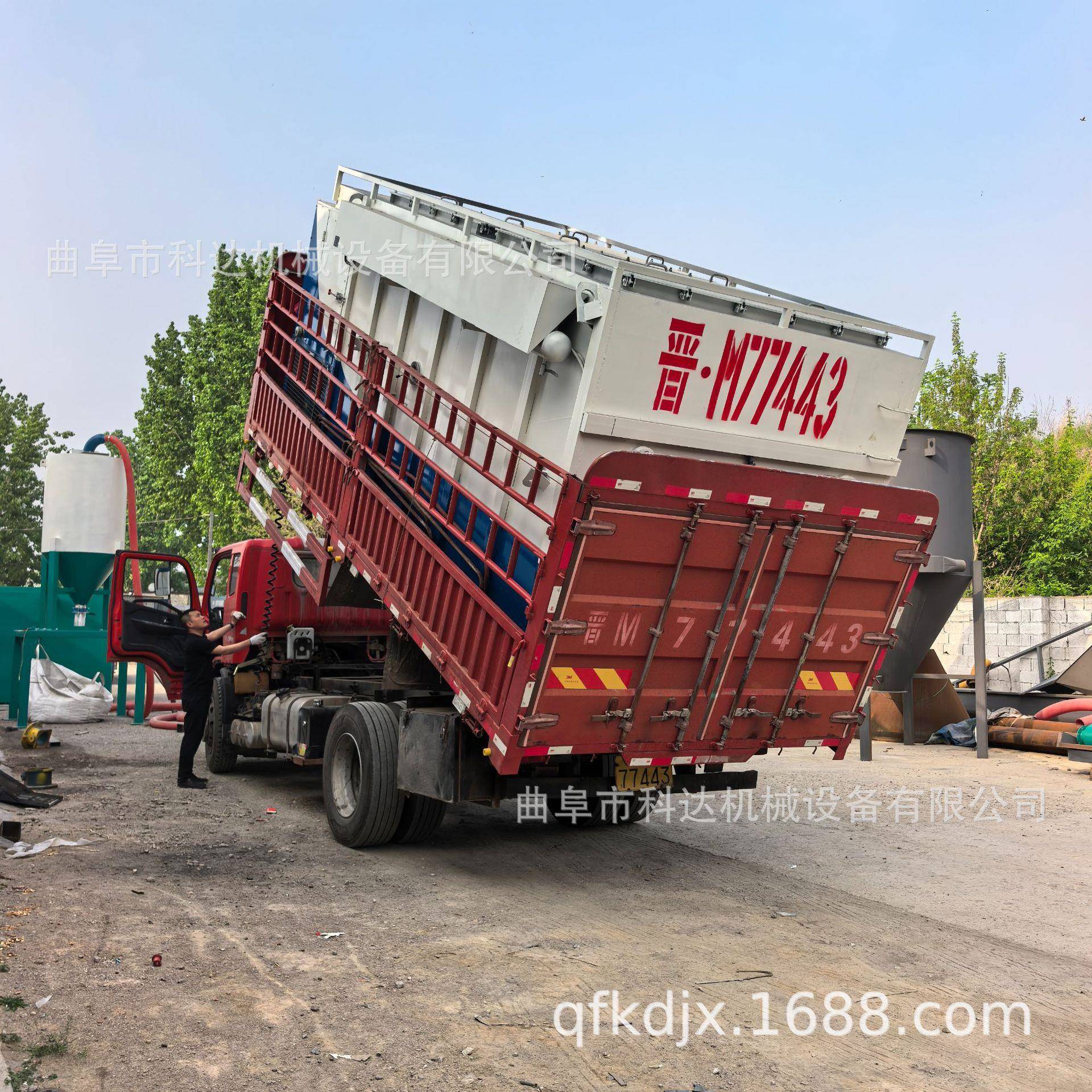 甘肃永昌电厂移动式方箱吸灰车XWZF 白银电厂大包出吹负压吸尘车