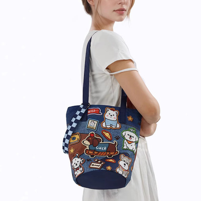 BeeGreen潮流印花时尚水桶包