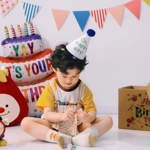 小红书韩系oh happy day生日毛毡帽生日派对活动拍照道具氛围布置